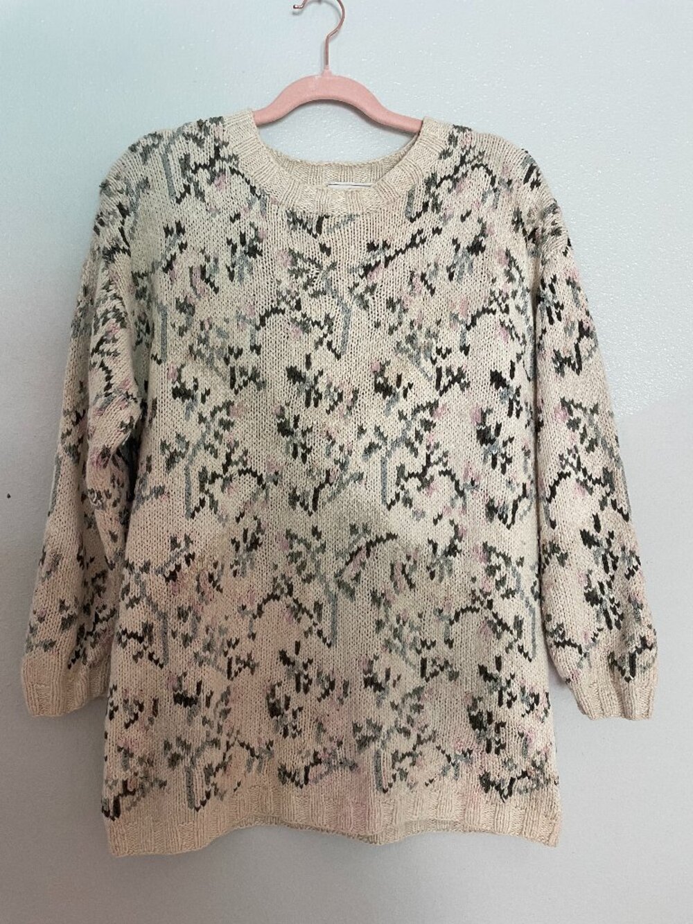 Vintage Express Tricot | Off-White Pastel Floral Hand Knit Angora Sweater M
